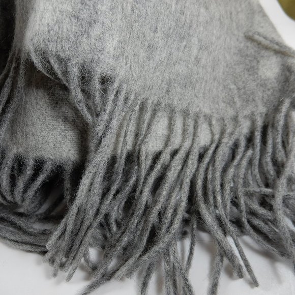 MICHAEL ARAM Orchid Fringe THROW Grey 100% Wool Floral 50 x 70 NEW $250 - Picture 10 of 10
